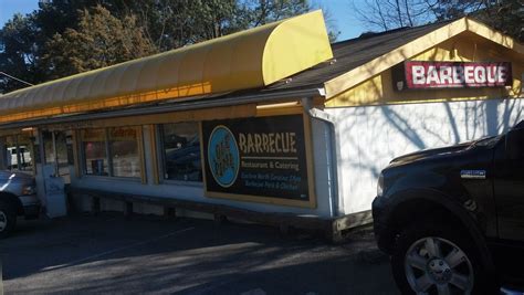 Ole time bbq - Ole Time Barbecue's Brunswick Stew. Ingredients. 2 cups of water. 4 cups of crushed tomatoes. 2 cups of chicken stock. 1/3 cup of Worcestershire …